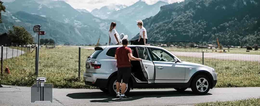 AstroAI Tire Inflator Air Compressor Cordless Car Tire Pump 20V 150 PSI