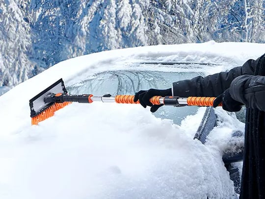 AstroAI 131.58-158.5cm スノーブラシ 車 除雪ブラシ 雪かき 6 in 1 多