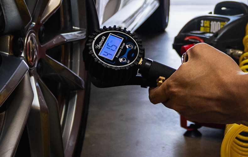 AstroAI Manometri e gonfiatori per pneumatici